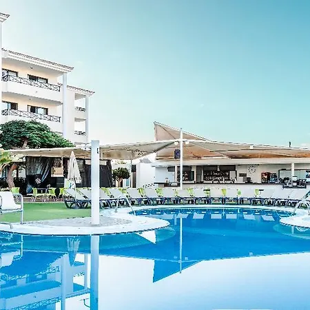 Parque La Paz Apartahotel 4*