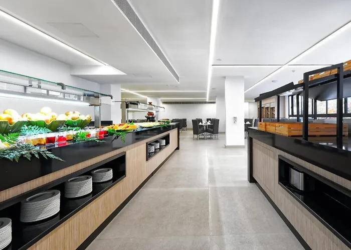 アパートホテル Parque La Paz 4*