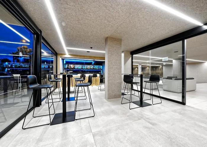 アパートホテル Parque La Paz プラヤ・デ・ラス・アメリカス