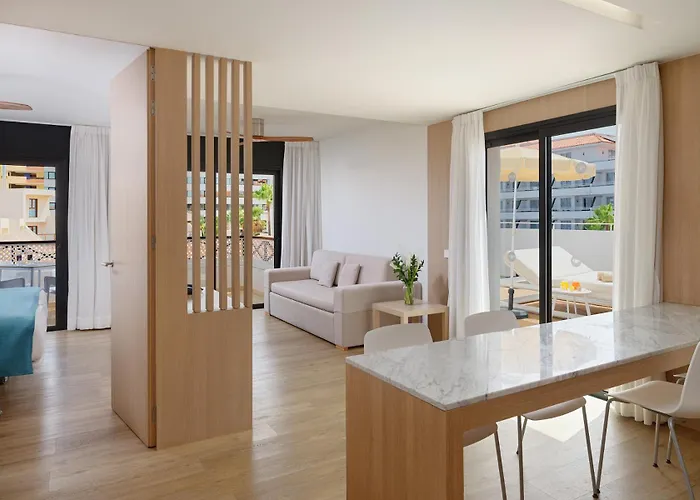 Aparthotel Parque La Paz